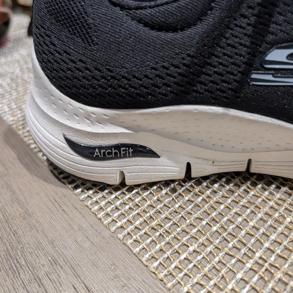 Skechers Black and White Arch Fit Sneakers - Picture 3 of 8